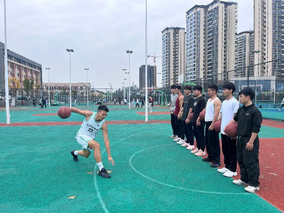 为什么竞争能促进篮球运动员的心理成长_1